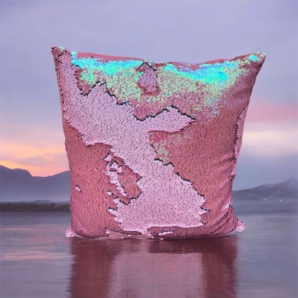 NWOT NEW Two (2) Aviva Stanoff  Sequin Blush Pink Luxury Designer Pillows - Picture 5 of 9